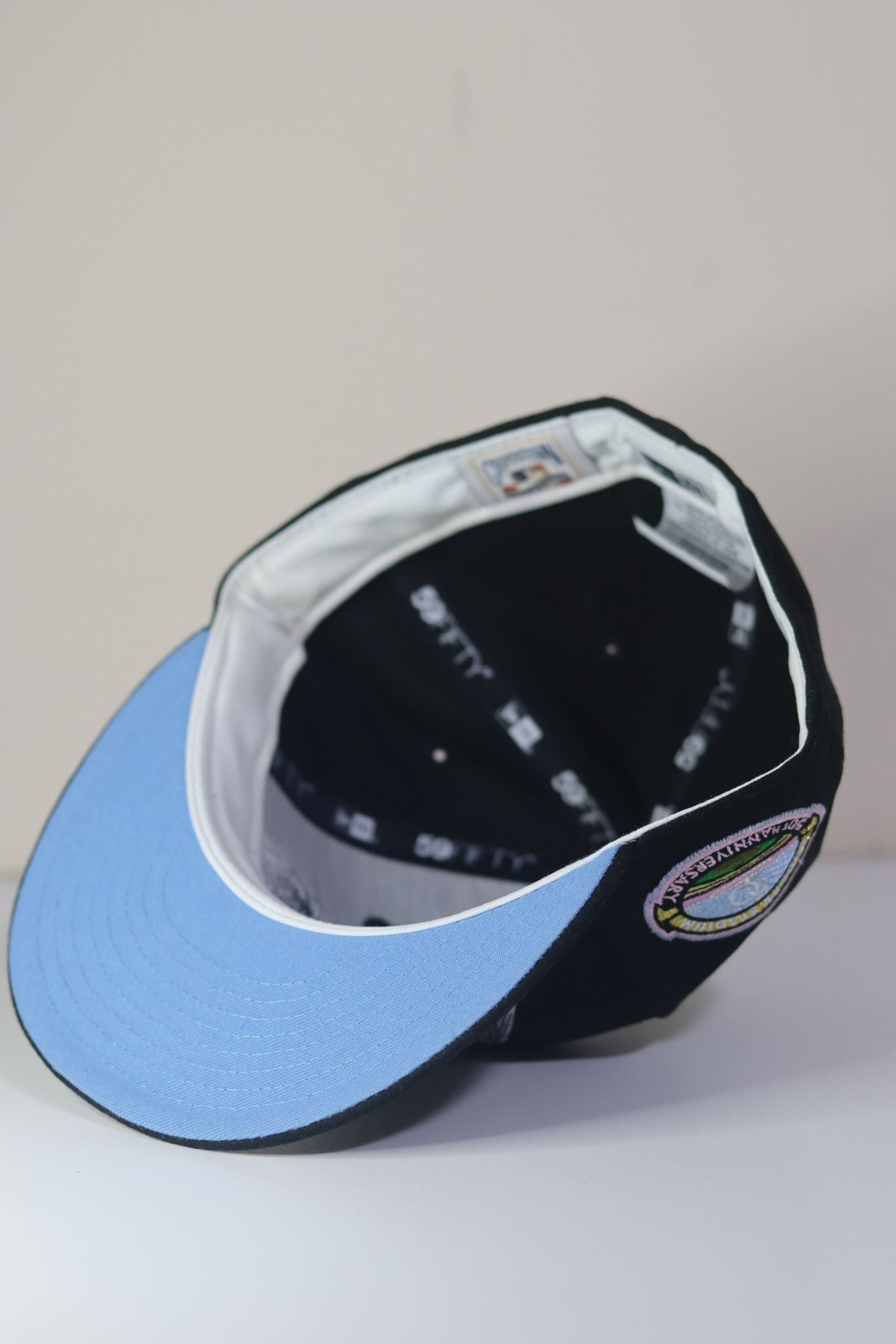 "Winged" Los Angeles Dodgers UK Fitteds Exclusive 59FIFTY Fitted Cap Sky Blue Undervisor