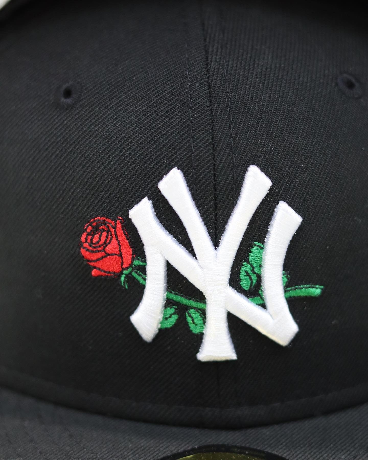 NEW YORK YANKEES ‘RED ROSE’ 🌹 59FIFTY FITTED